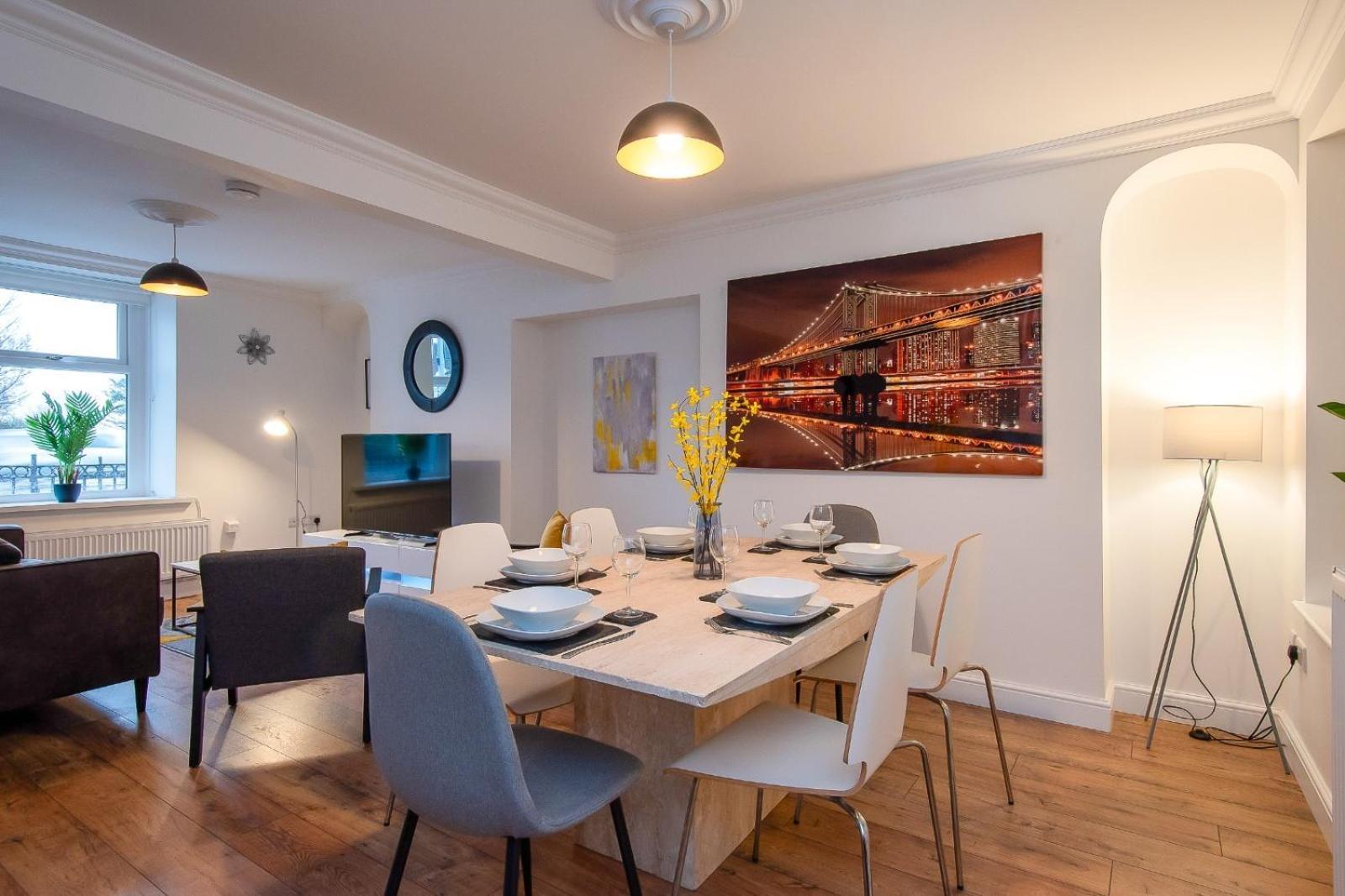 Casa One Hundred - A Beautiful 4 Bed House On The Beach Front Swansea Kültér fotó