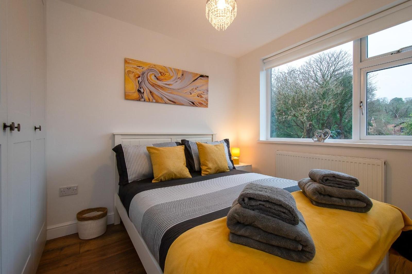 Casa One Hundred - A Beautiful 4 Bed House On The Beach Front Swansea Kültér fotó