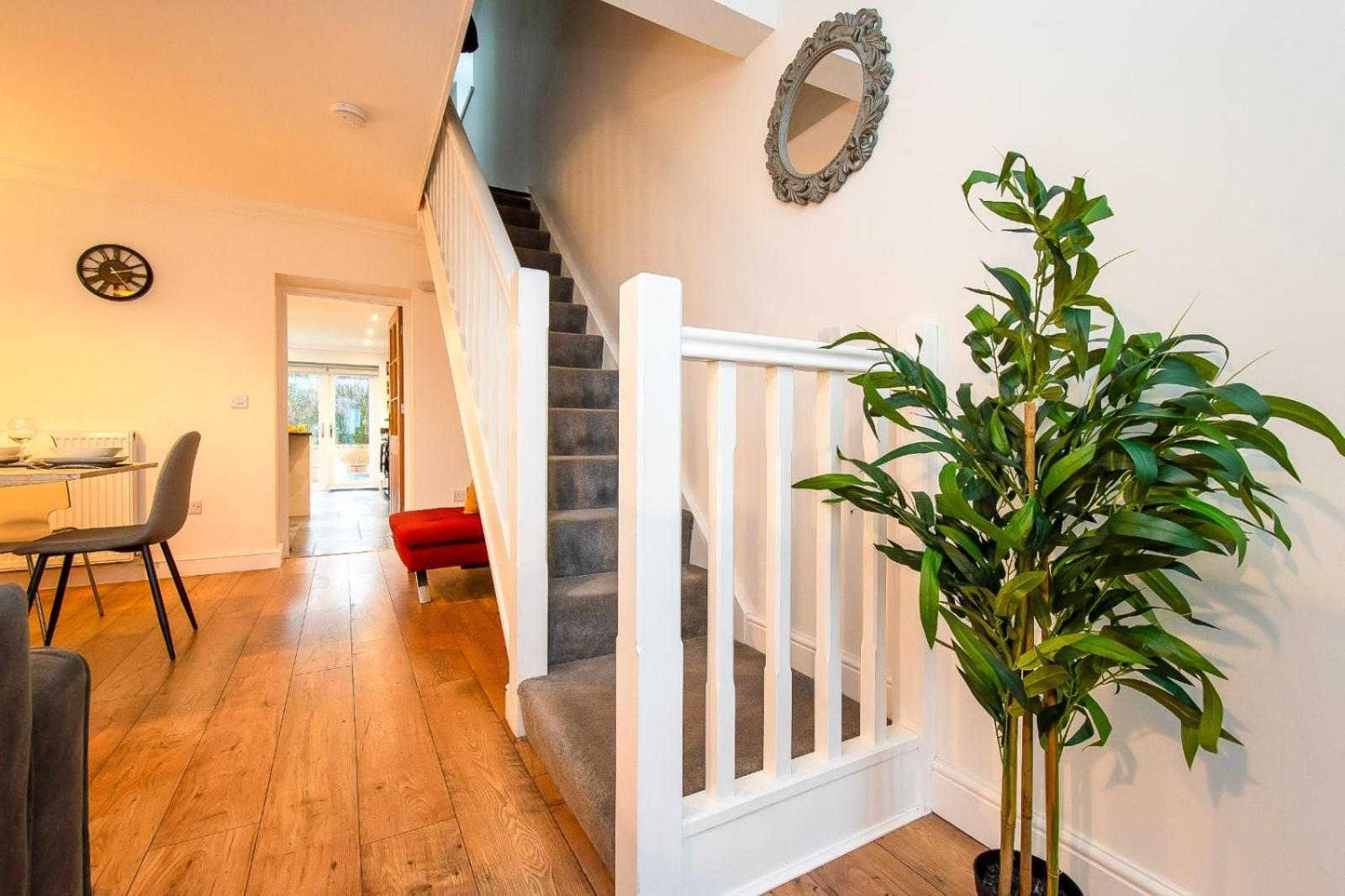 Casa One Hundred - A Beautiful 4 Bed House On The Beach Front Swansea Kültér fotó