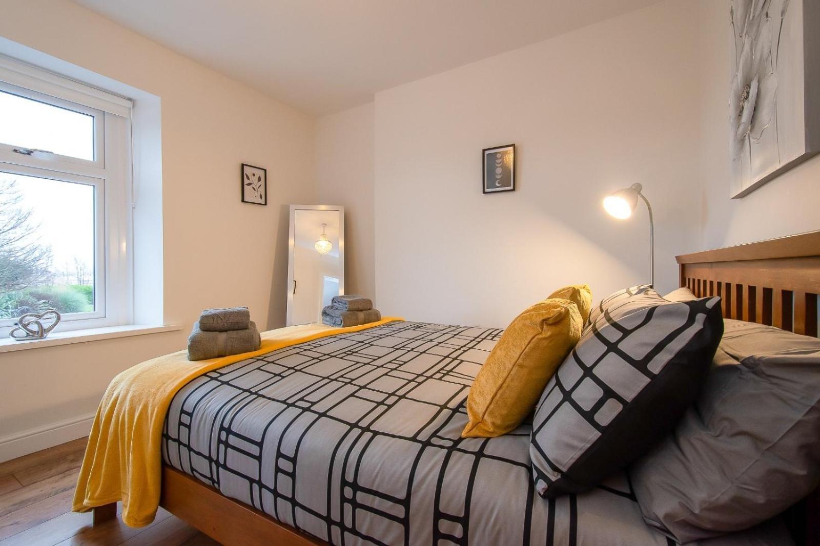 Casa One Hundred - A Beautiful 4 Bed House On The Beach Front Swansea Kültér fotó