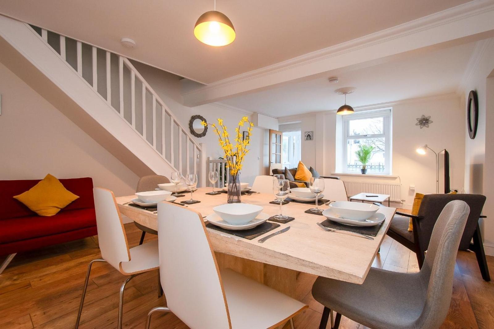 Casa One Hundred - A Beautiful 4 Bed House On The Beach Front Swansea Kültér fotó